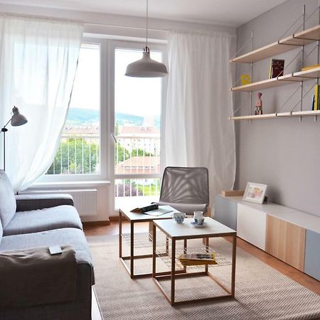 Brand New Apartment. Parking Spot Included! Bratislava Esterno foto