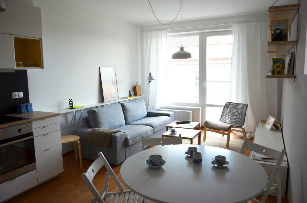 Brand New Apartment. Parking Spot Included! Bratislava Esterno foto